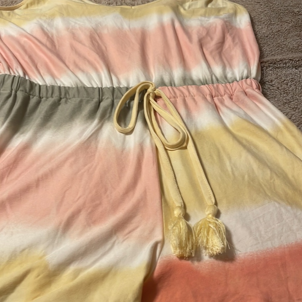 Short romper - Picture 2 of 5